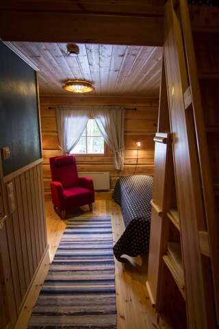 Лоджи Arctic Circle Wilderness Resort Викаярви Трехместный номер с собственной ванной комнатой-3